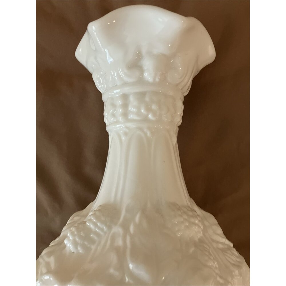 Milk Glass Vase - Imperial Loganberry Grape Cluster Ruffled Top 10” - Picture 3 of 5